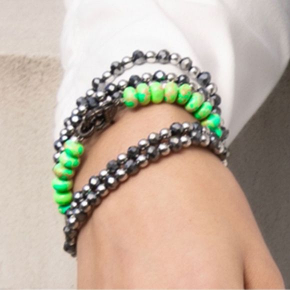 NWT 🦜 GENUINE EMPEROR TURQUOISE PARAKEET GREEN UNIQUE HEMATITE CLOSURE STRETCH - Picture 2 of 15